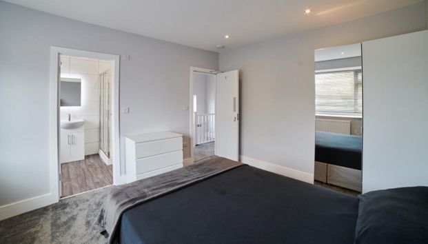 1 bedroom Flat To Let - Photo 1