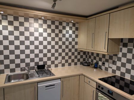 2 Bed Flat, Cadnam Lodge, E14 - Photo 5