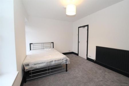 4 bedroom house to rent - Photo 4