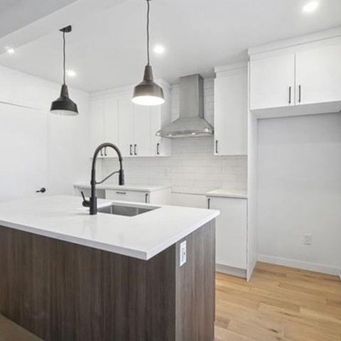 Condo for rent, Longueuil (Le Vieux-Longueuil) - Photo 1