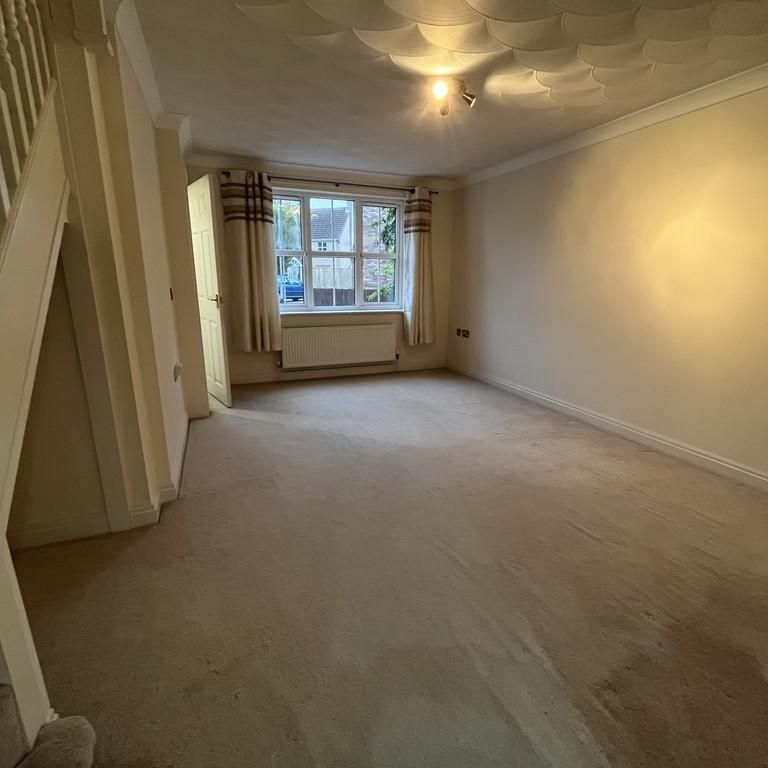 2 bedroom semi-detached house to rent - Photo 1