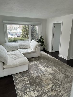 For Lease - 9 Roycrest Avenue Unit# Room, Toronto, Ontario - Photo 1