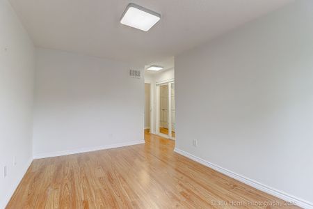 For Lease - 135 Kelso Crescent, Vaughan, Ontario - Photo 2