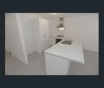 LOVELY VILLA - LOW MAINTENANCE - Photo 5