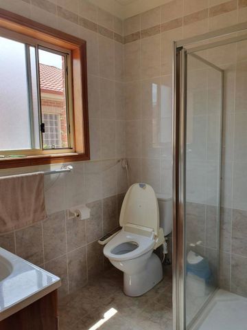 3 BEDROOM TOWNHOUSE! - Photo 5