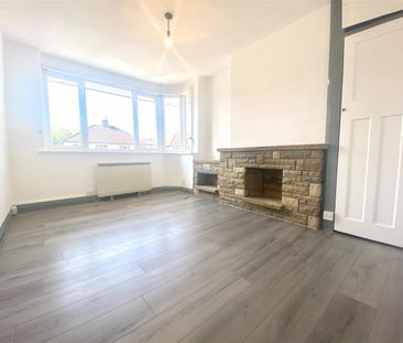 2 Bedroom Maisonette - Upper To Let - Photo 1