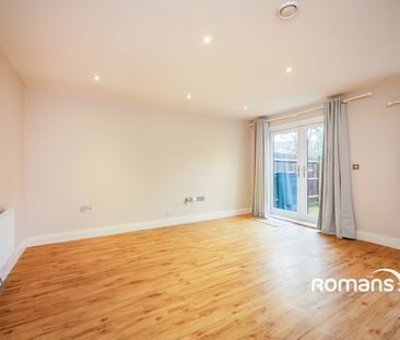 4 bedroom terraced to rent - Photo 1