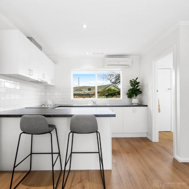 Modern One Bedroom Unit - Photo 1