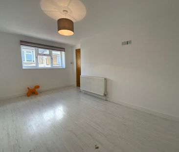 1 bedroom detached bungalow to rent - Photo 2