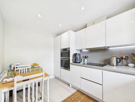 2 bedroom terraced house to rent - Photo 5