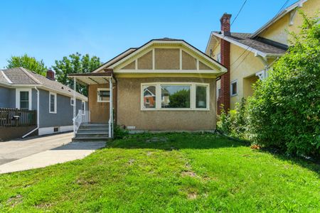 For Lease - 69 Griffith Street, Welland, Ontario - Photo 4