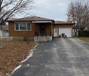 8006 PADDOCK TRAIL DRIVE - Photo 2