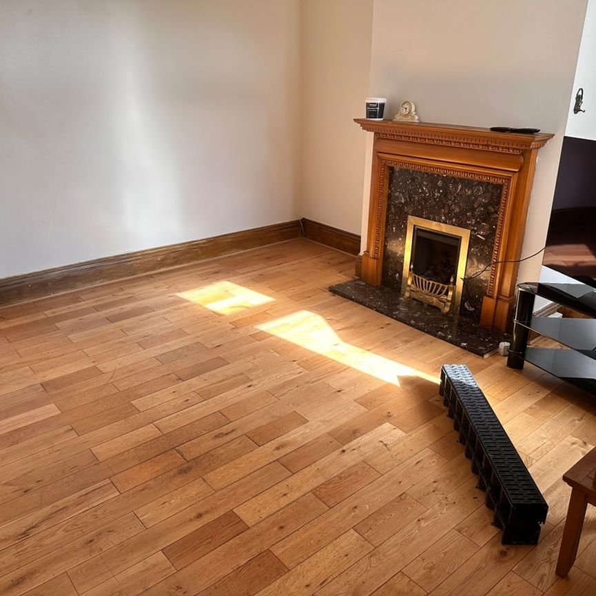 4 Bed Detached House, Vivian Road, S5 - Photo 1