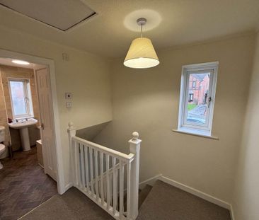 3 bedroom semi-detached house to rent - Photo 5