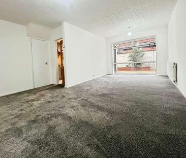 Middleton Drive, BL9 - Photo 3