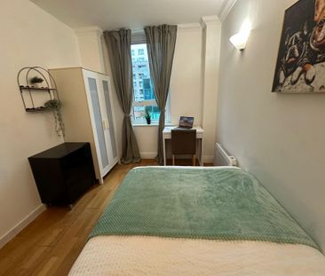 4 bedroom flat share to rent - Photo 3