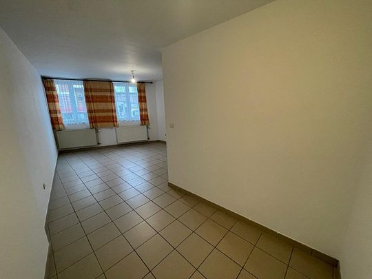 Gleichermaßen gemütliche wie geräumige Erdgeschosswohnung- , perfekt geeignet für die jüngere Generation als auch für Senioren. - Photo 1