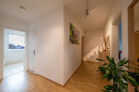 3D VIRTUAL TOUR - 3 Zimmer Balkonwohnung (3.OG) in Elmshorn im Musikerviertel - Photo 4