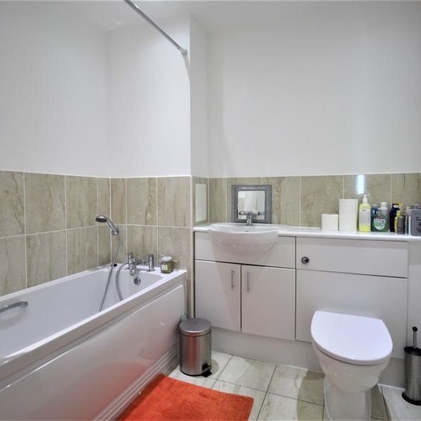 Brighton Road, Surbiton - 2 bedrooms Property for lettings - Seymours - Photo 1