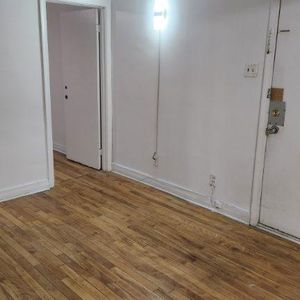 CHARMANT 3 et demi, A ROSEMONT, LIBRE PRESENTEMENT. - Photo 2