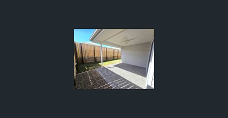 Beautiful New Family Home in an up and Coming Area - Photo 4