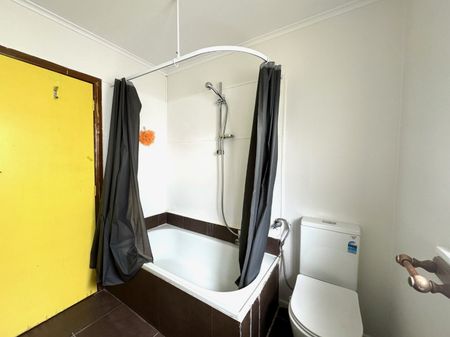 Unit 2, 42A Grande Vue Road, Manurewa, Auckland - Photo 4