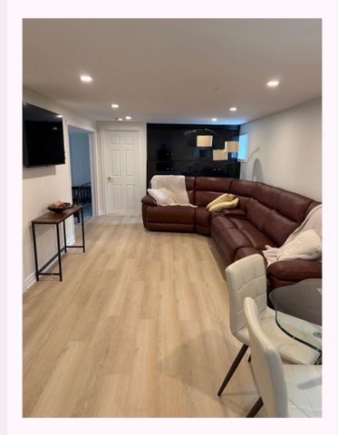 For Lease - 121 Bolton Avenue Unit# Basement, Newmarket, Ontario - Photo 2