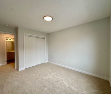 For Lease - 257 Bankside Way, Barrhaven, Ontario - Photo 3