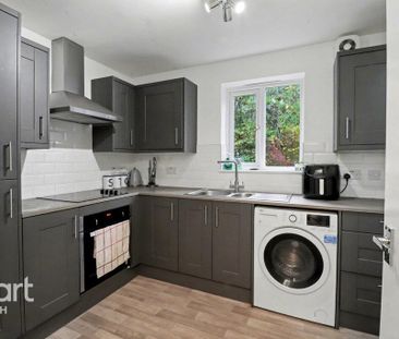 2 bedroom flat to rent - Photo 4