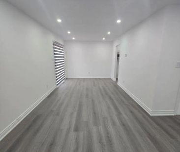 3 SYLVIA STREET - Photo 1