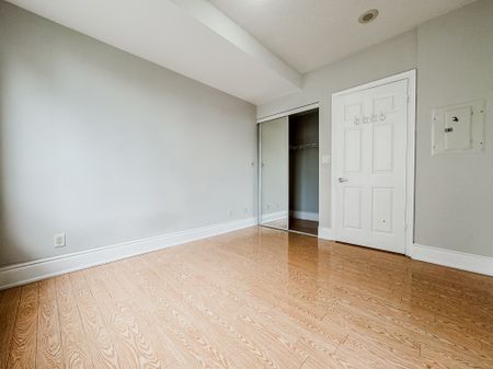 For Lease - 3880 Duke Of York Boulevard Unit# 1118, Mississauga, Ontario - Photo 4