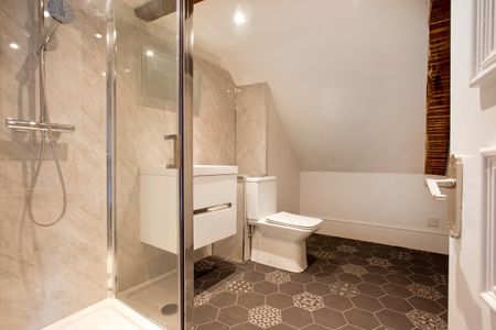 2 bedroom apartment to rent - Photo 5