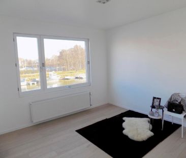 Woning met drie ruime slpks aan het water (cohousing kan) - Foto 3