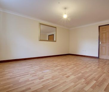 3 bedroom end of terrace house to rent - Photo 3