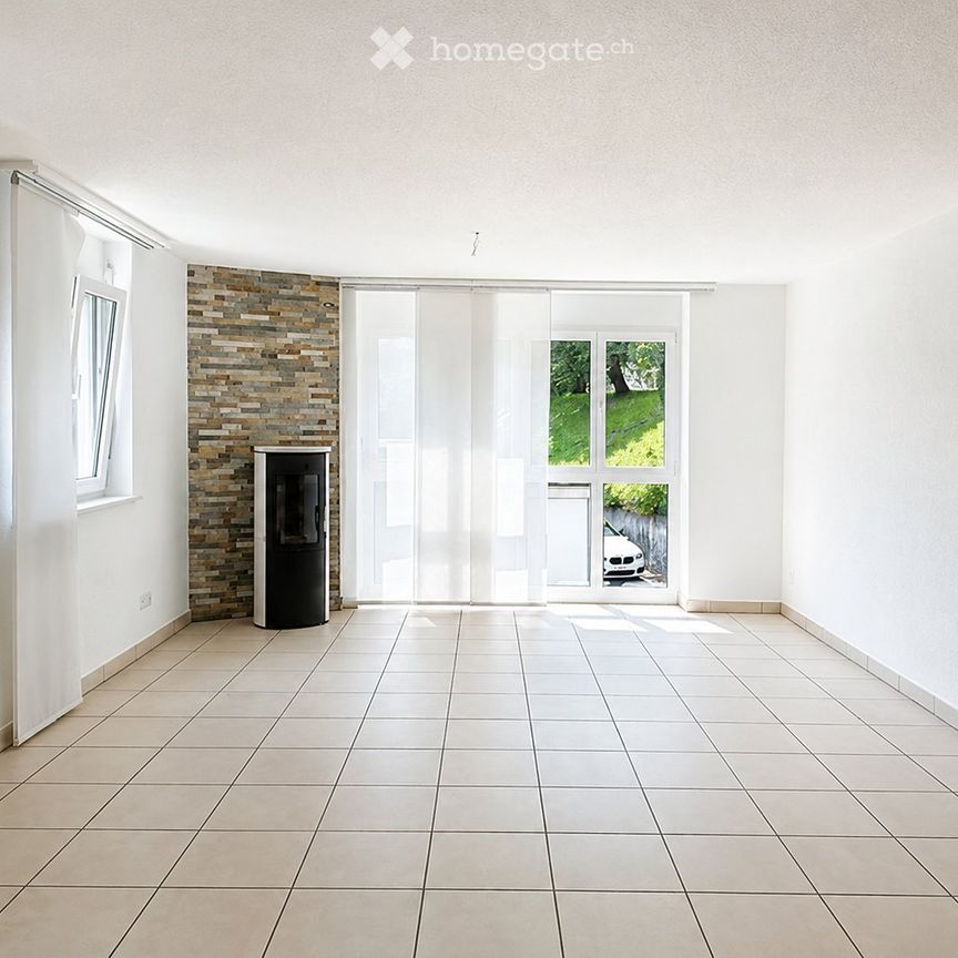 À LOUER SPACIEUX 4,5 PIÈCES AVEC BALCON, ASCENSEUR, GARAGE - Photo 1