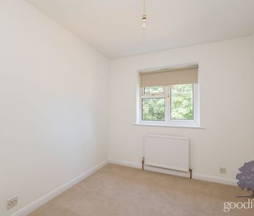 3 bedroom mid terraced house to rent, - Photo 3