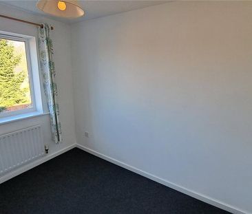 2 bedroom semi-detached house to rent - Photo 2