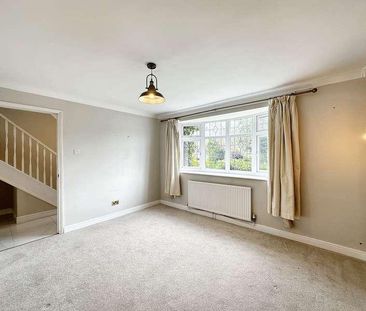 Whitnash Close, Balsall Common, CV7 - Photo 2
