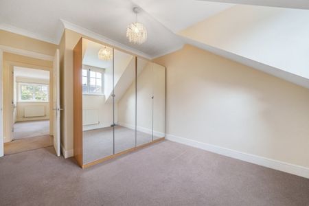 5 bedroom detached house to rent - Photo 2