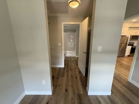 Sterling Square — 306D - Photo 5