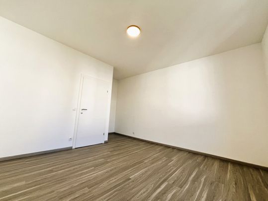 PERFEKT für 3er-WG: Neu sanierte, wunderschöne 3-Zimmer-Wohnung mit großem Balkon und eigenem Garten ab sofort zu mieten! - Photo 1