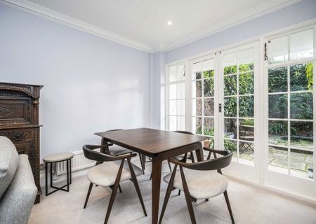 John Spencer Square - Photo 5