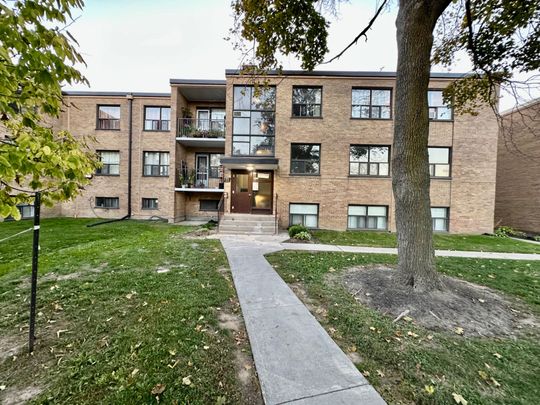 For Lease - 11 Wingreen Court Unit# 4, Toronto, Ontario - Photo 1