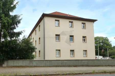 Sanierte 3-Raum-DG-Wohnung mit Garten - Photo 2