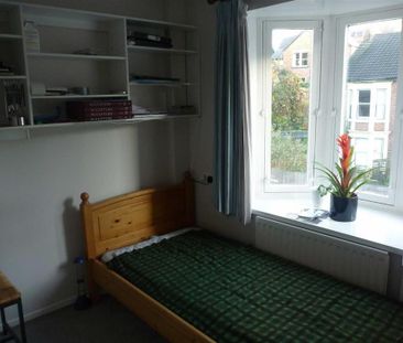 4 bedroom private hall to rent - Photo 4