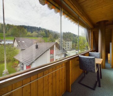 Cozy and bright 4.5 room penthouse apartment in Neuenhof - Foto 1