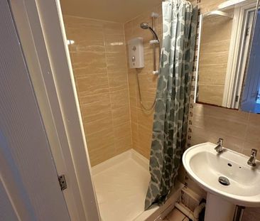1 Bed Flat, Claremont Road, BS7 - Photo 2