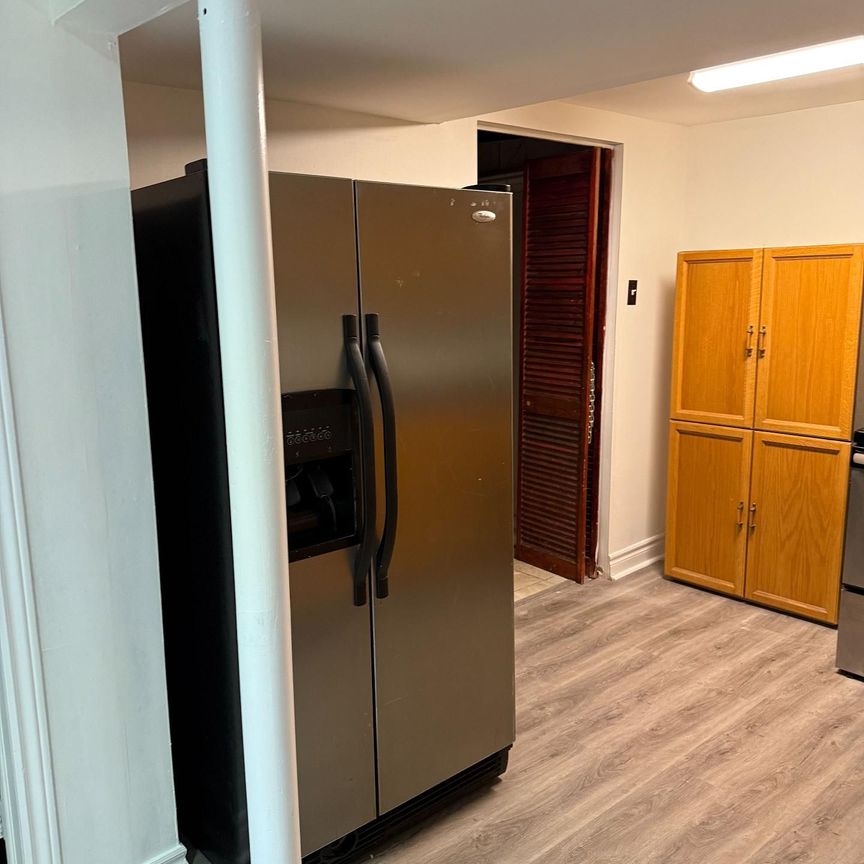 For Lease - 47 Carisbrooke Square Unit# Bsmt, Toronto, Ontario - Photo 1
