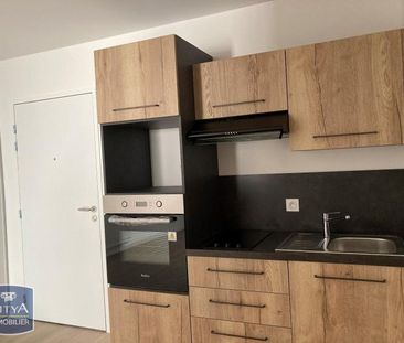 Location Appartement 2 pièces 40m² LES SABLES D OLONNE 85100 - Photo 2