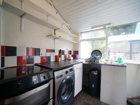 97 Gladstone Terrace - Photo 2